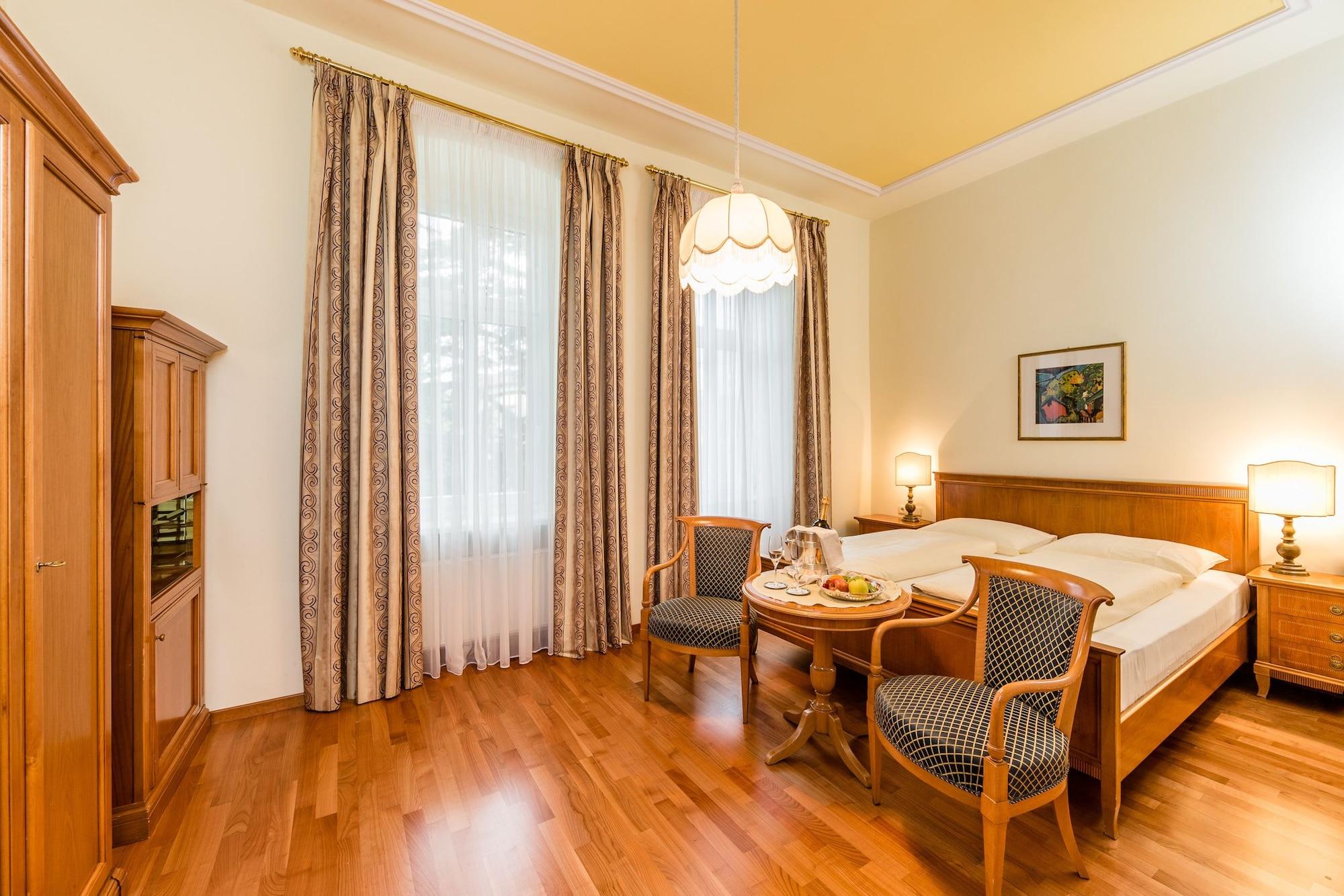 Bavaria Hotel